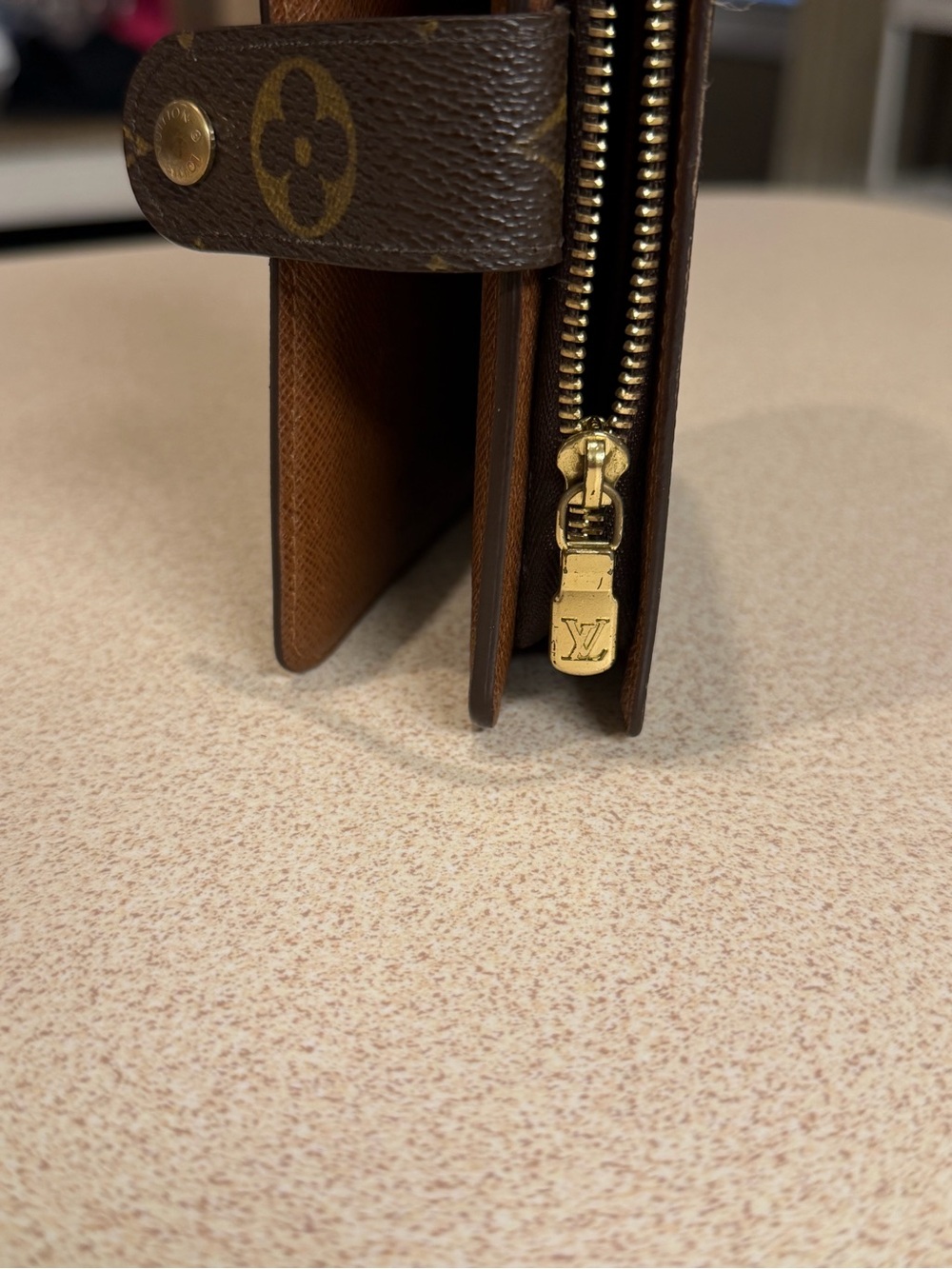Louis Vuitton Monogram Porte-Papier Zippe Wallet. - Picture 9 of 13